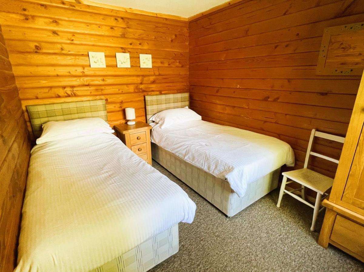 Deveron Valley Cottages Marnoch ภายนอก รูปภาพ