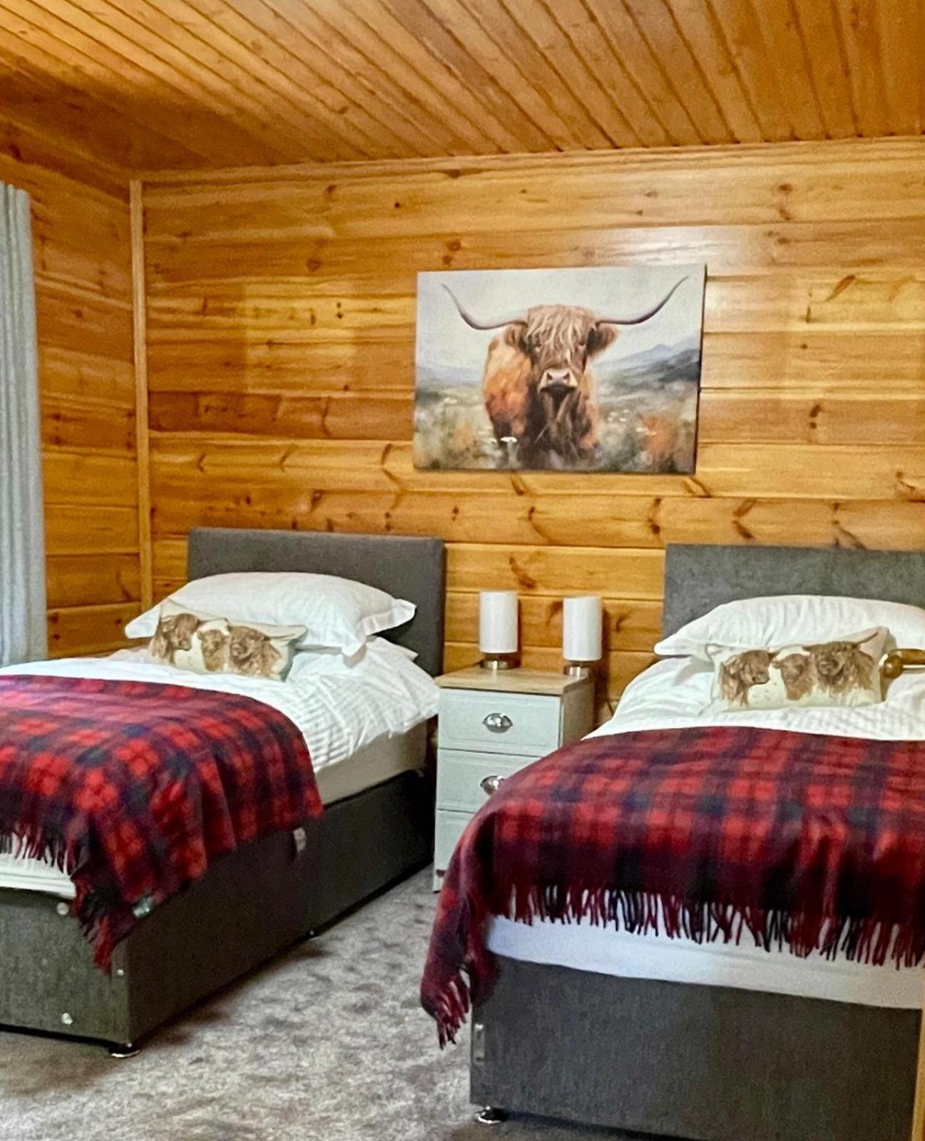 Deveron Valley Cottages Marnoch ภายนอก รูปภาพ